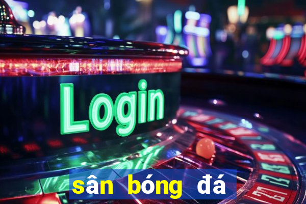 sân bóng đá phạm hùng