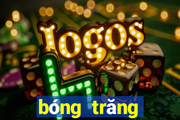 bóng trăng trắng ngà có cây đa to