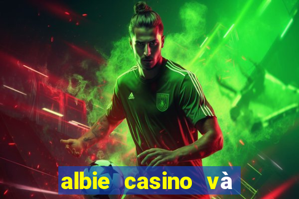 albie casino và bạn gái