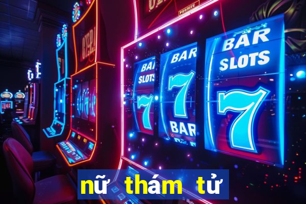 nữ thám tử gợi cảm