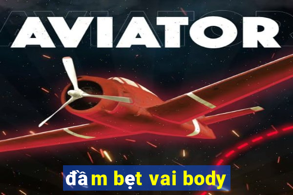 đầm bẹt vai body